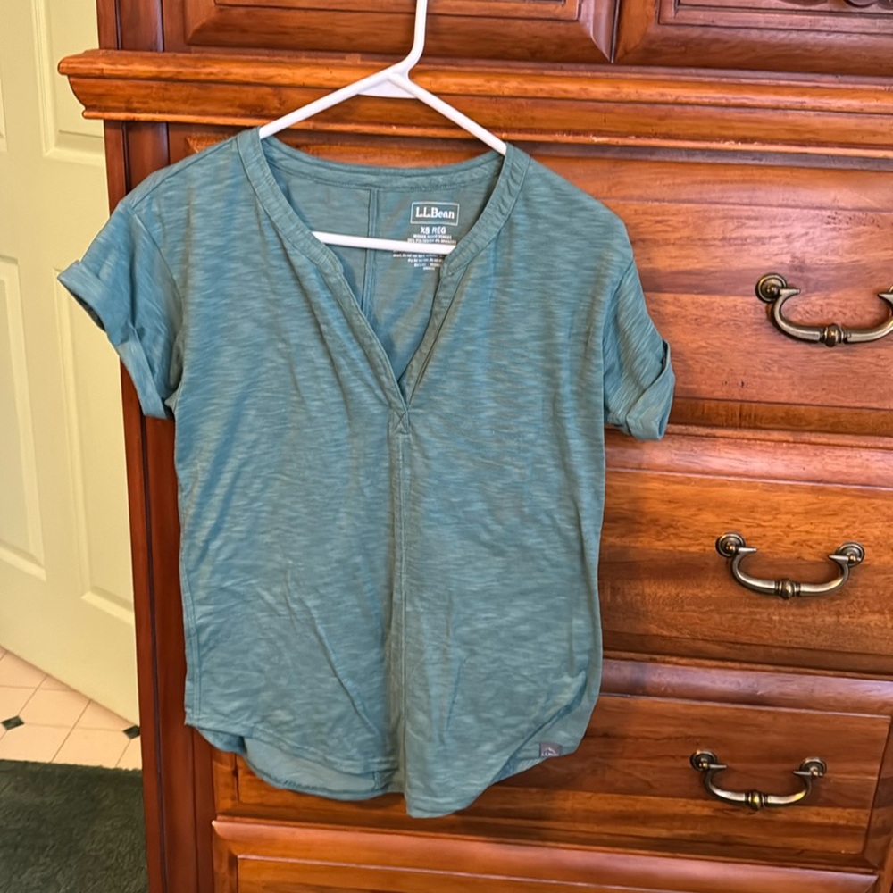Short sleeve top